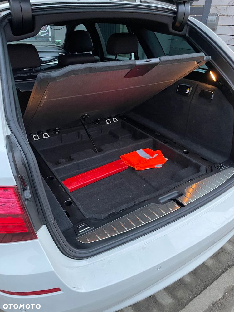 BMW Seria 5 528i - 20