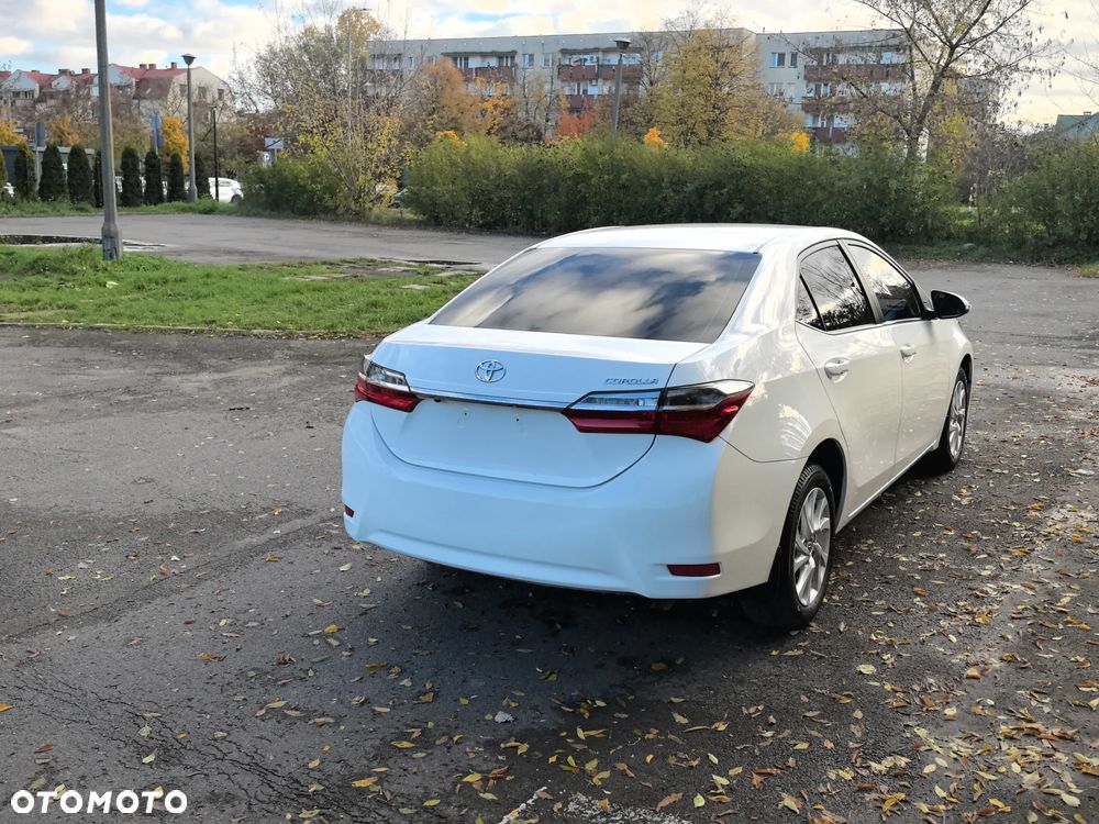 Toyota Corolla 1.6 Comfort - 8