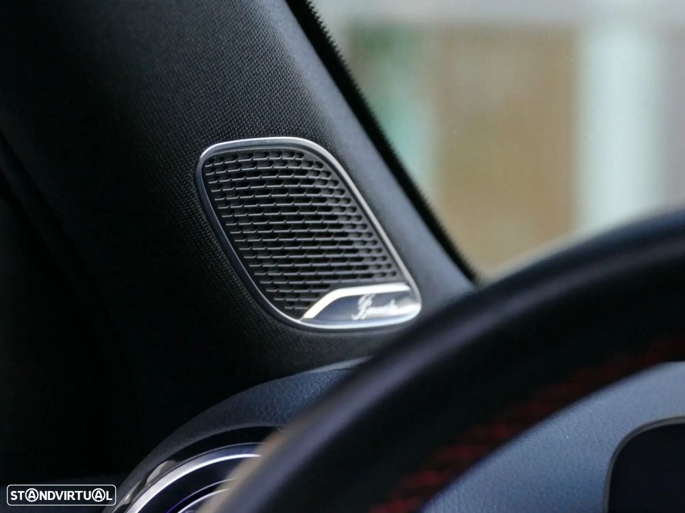 Mercedes-Benz A 250 Limousine e AMG Line - 38