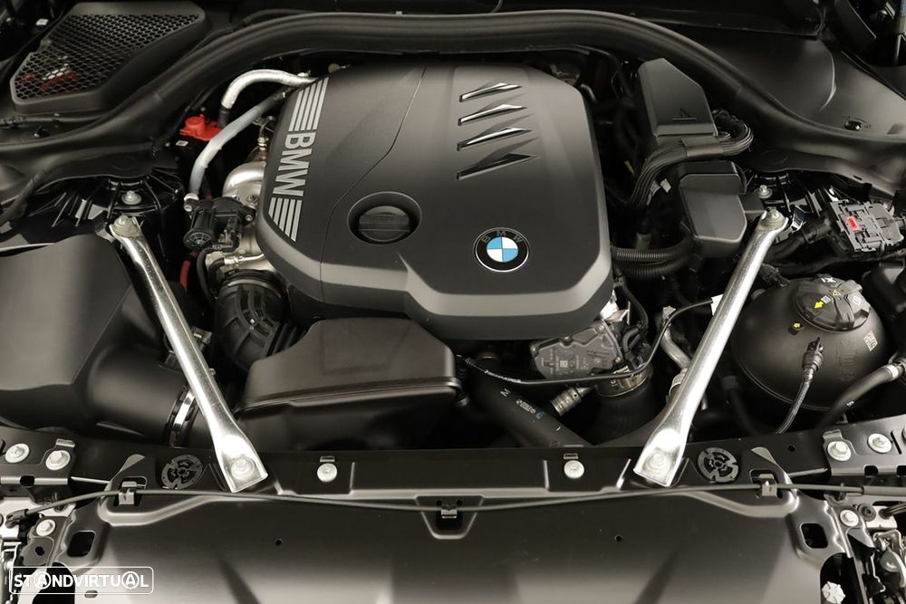 BMW 520 d Pack Desportivo M - 25