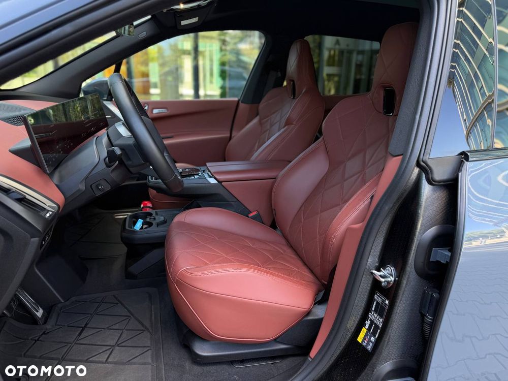 BMW iX - 20