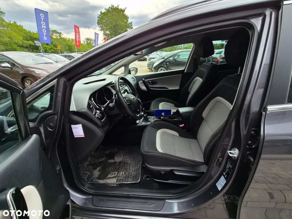 Kia Ceed - 19