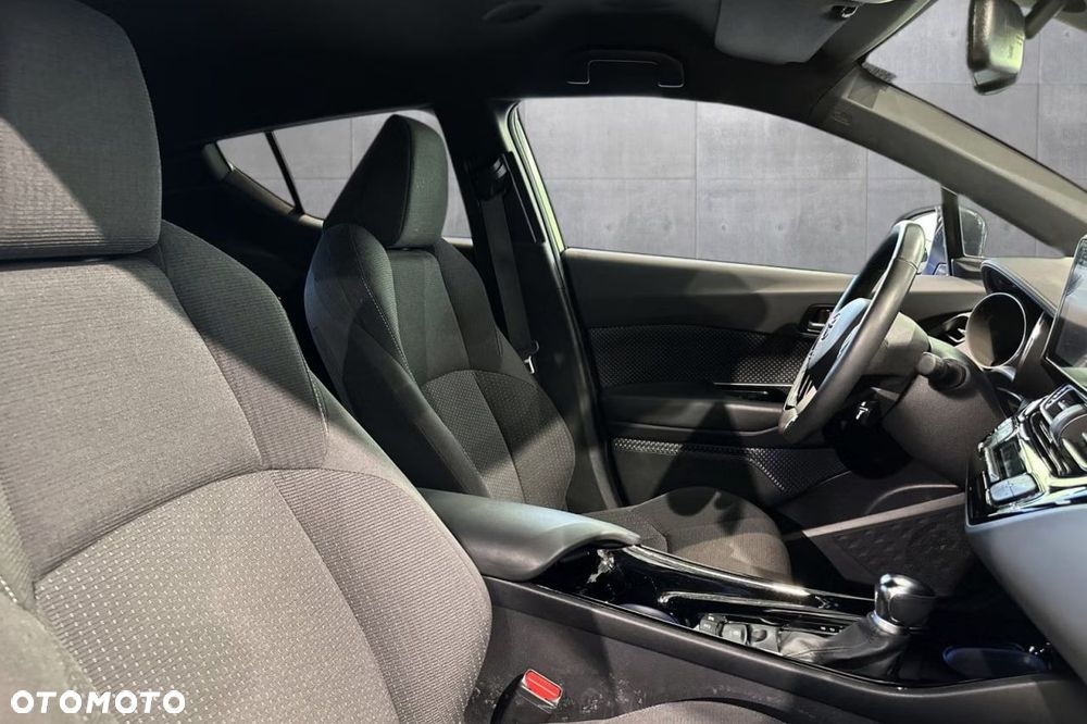 Toyota C-HR Lounge - 9
