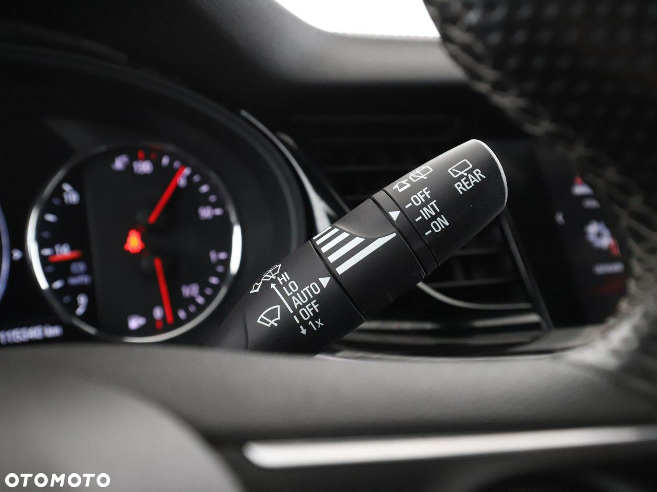 Opel Insignia 2.0 T 4x4 Innovation S&S - 32