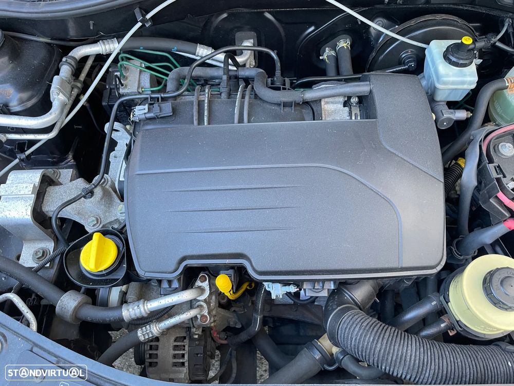Dacia Sandero - 11