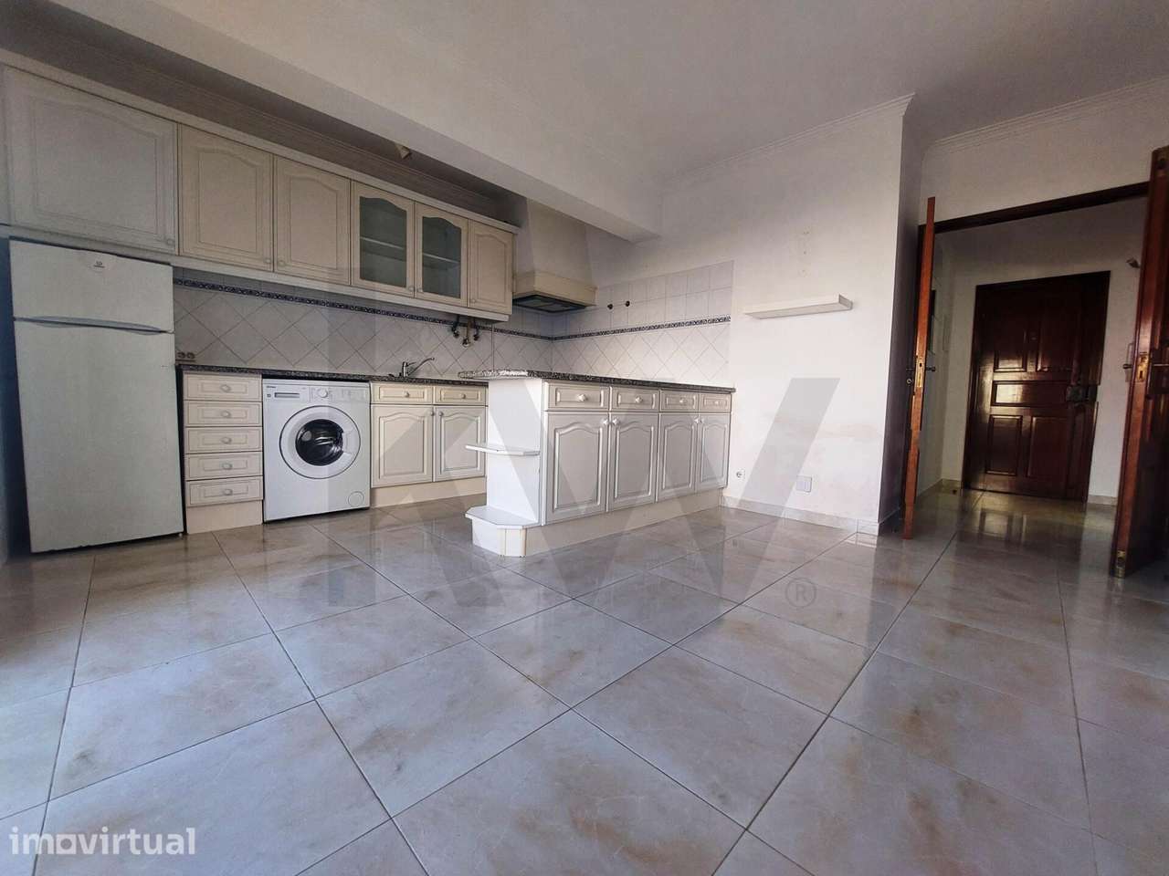 Apartamento T1 com Varanda e Vista Mar na Ericeira - Grande imagem: 3/15