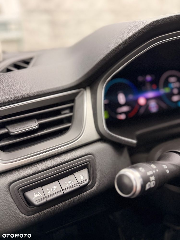 Renault Captur E-TECH 160 INTENS - 34