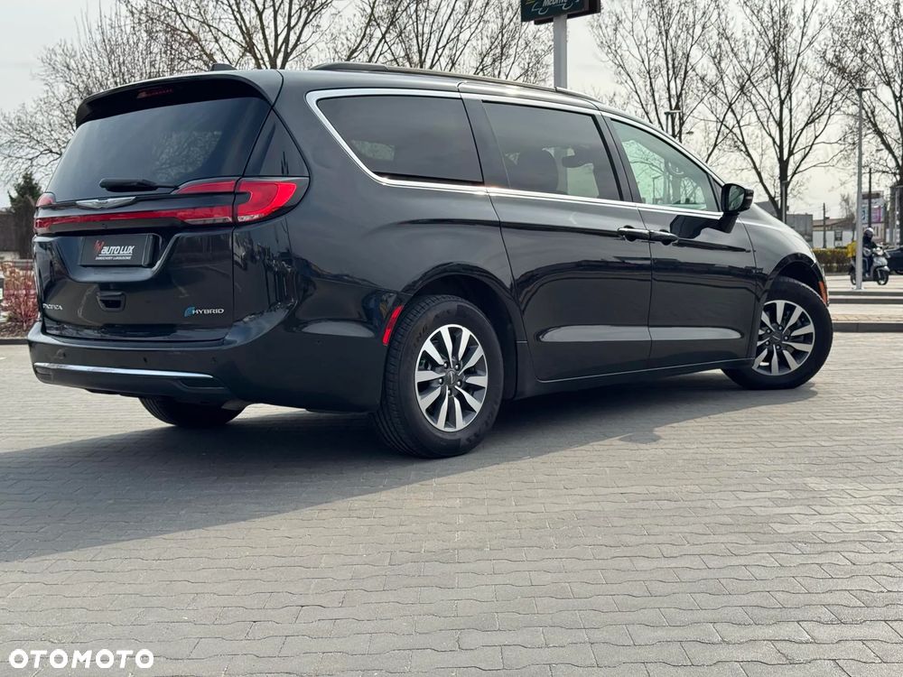 Chrysler Pacifica - 7