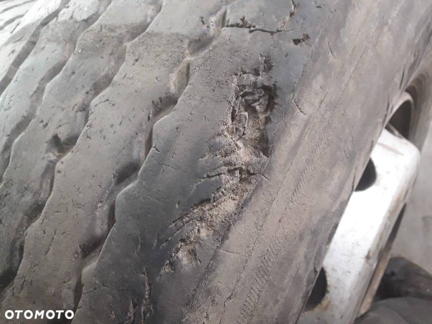 OPONA CONTINENTAL 295/80 R22.5 2012r 2szt MERCEDES ATEGO 2528 950.60 - 2