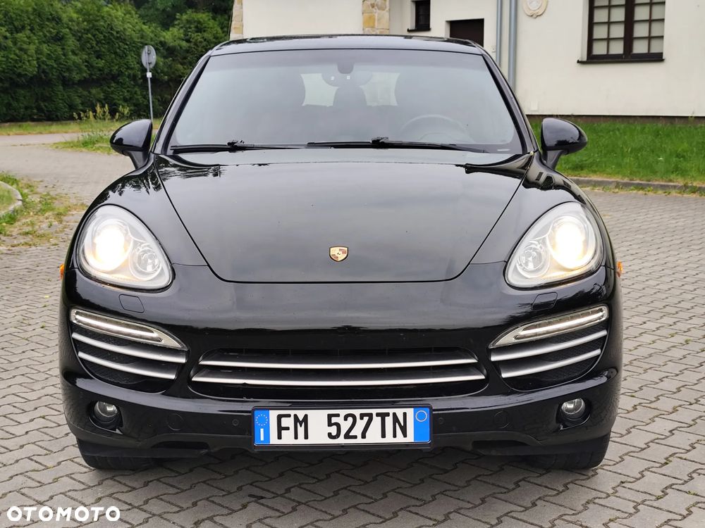Porsche Cayenne Platinum Edition - 3