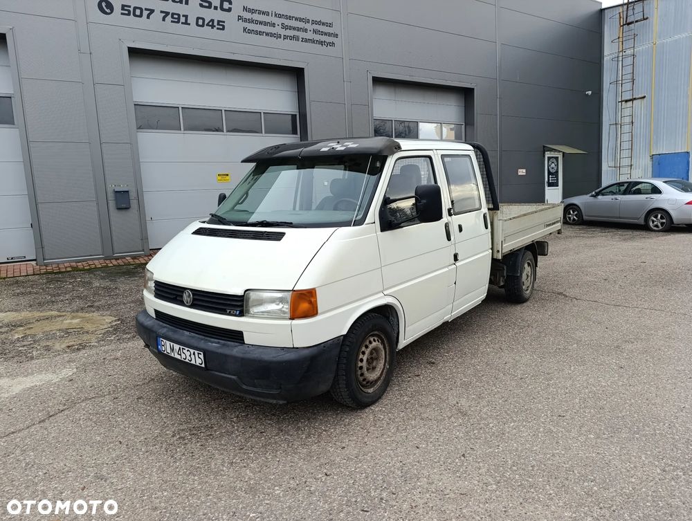 Volkswagen Transporter - 1