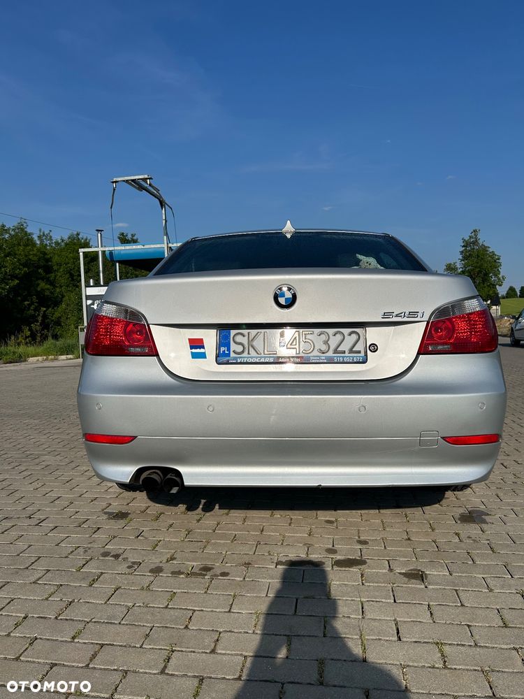 BMW Seria 5 545i - 2