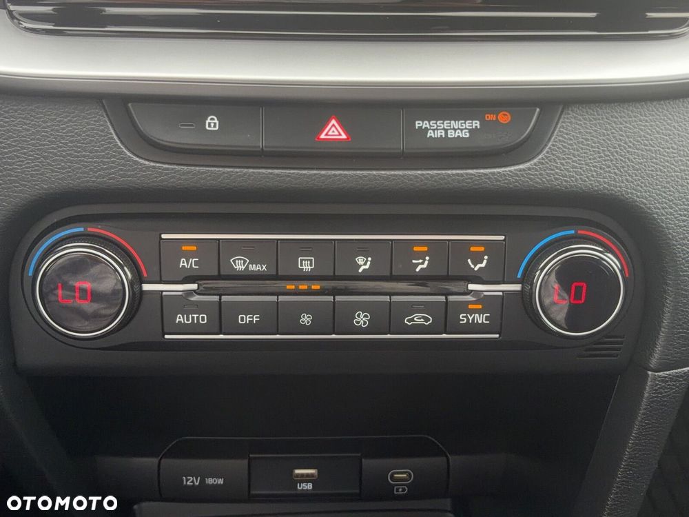 Kia Ceed 1.5 T-GDI M - 23