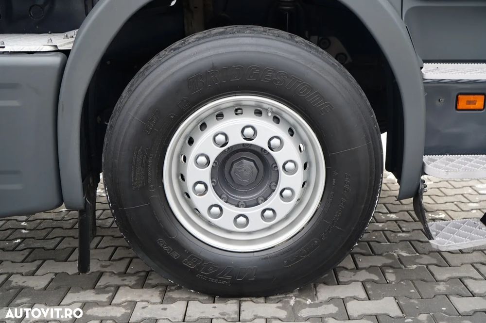 Scania G 370 / 6x4 / BASCULĂ SPATE + HIAB 144E S-3 HDS / RADIOCOMANDĂ / ROTATOARE / FURCĂ PENTRU PALEȚI / EURO 6 / - 23