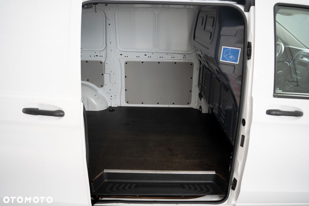 Mercedes-Benz VITO - 13