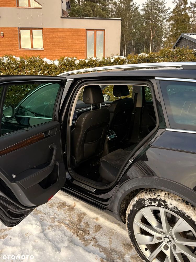 Skoda Superb 2.0 TSI 4x4 Scout DSG - 21