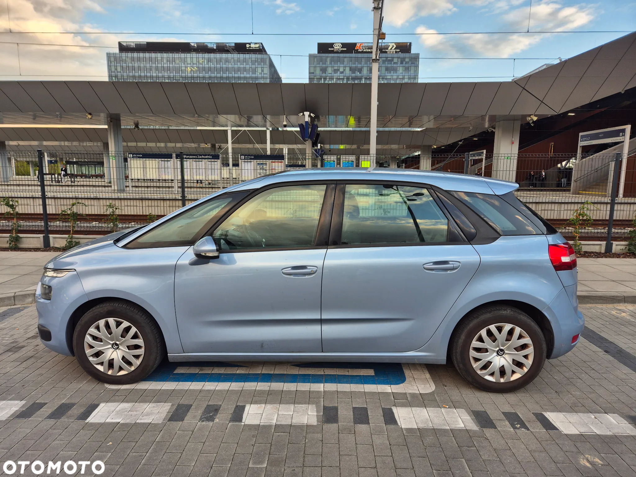 Citroën C4 Picasso - 8