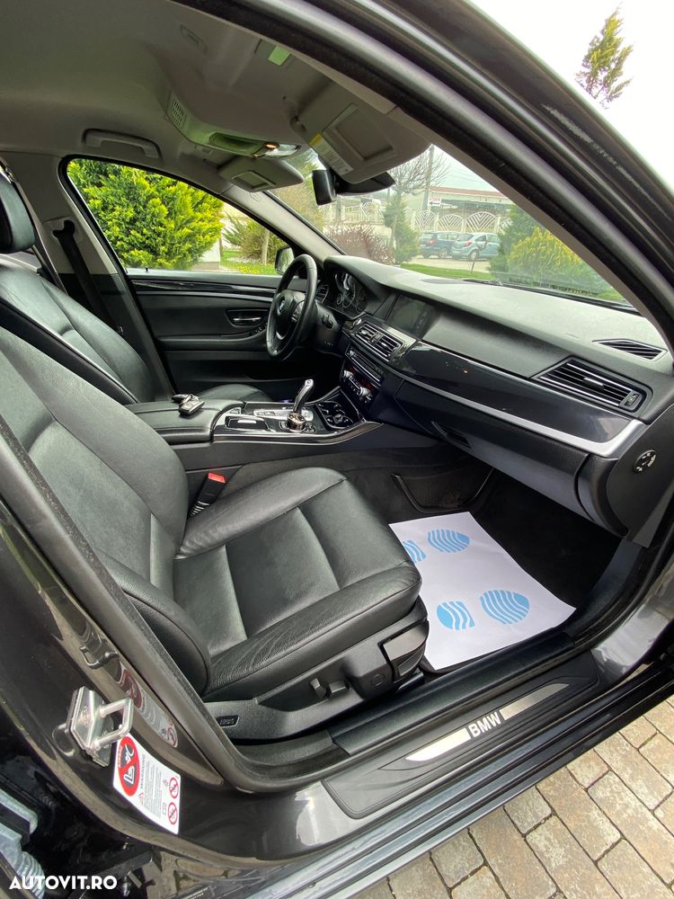 BMW Seria 5 520d Aut. Luxury Line - 14