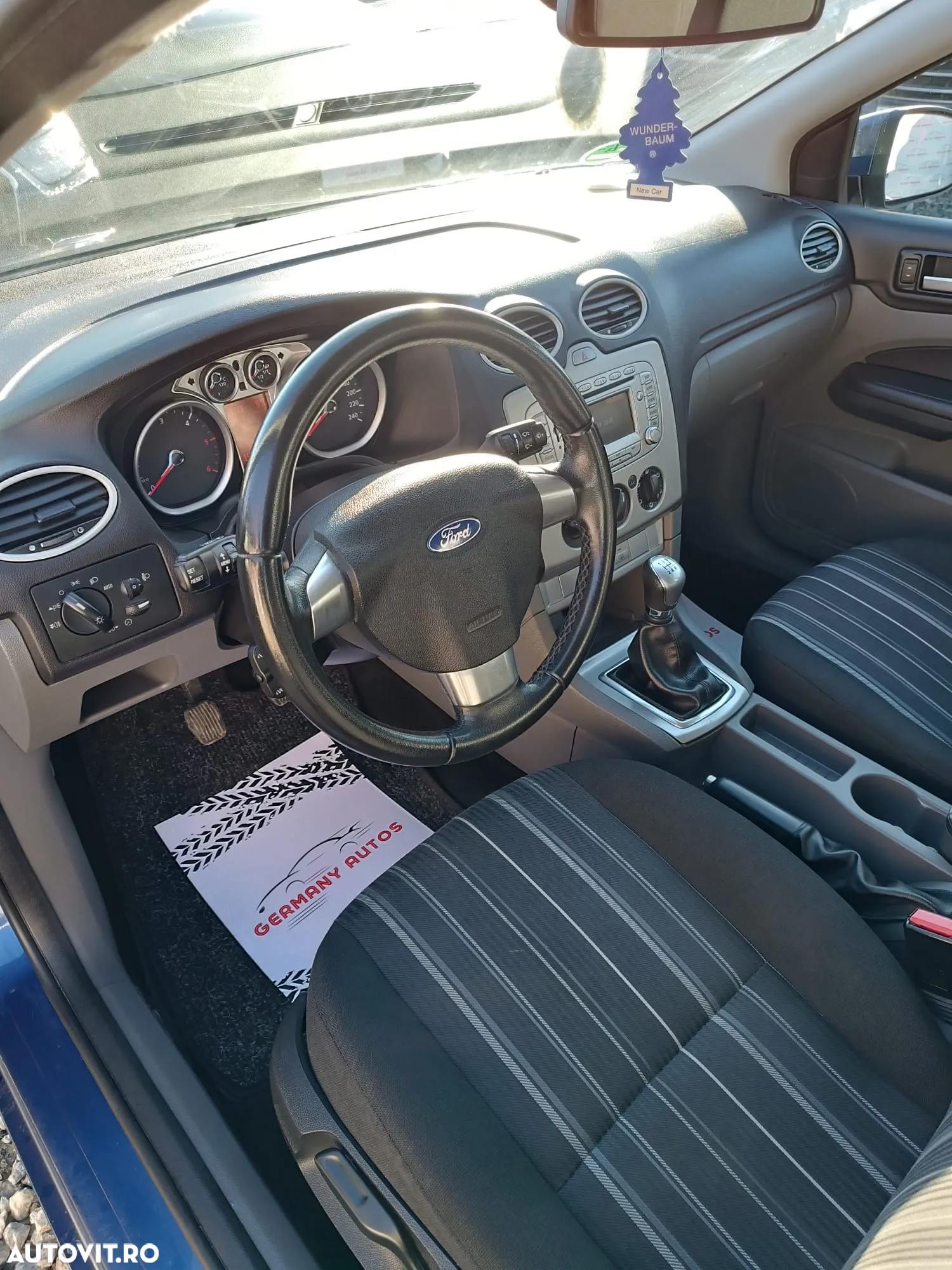 Ford Focus Turnier 1.6 TDCi DPF Ambiente - 10