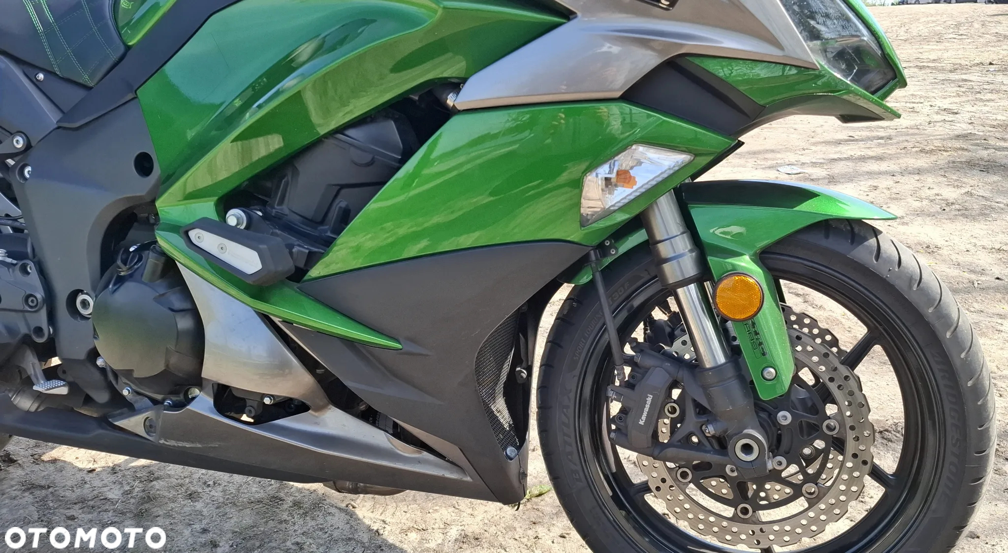 Kawasaki Ninja 1000 SX - 5