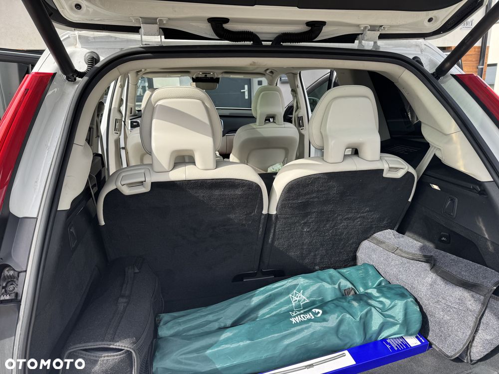 Volvo XC 90 - 28