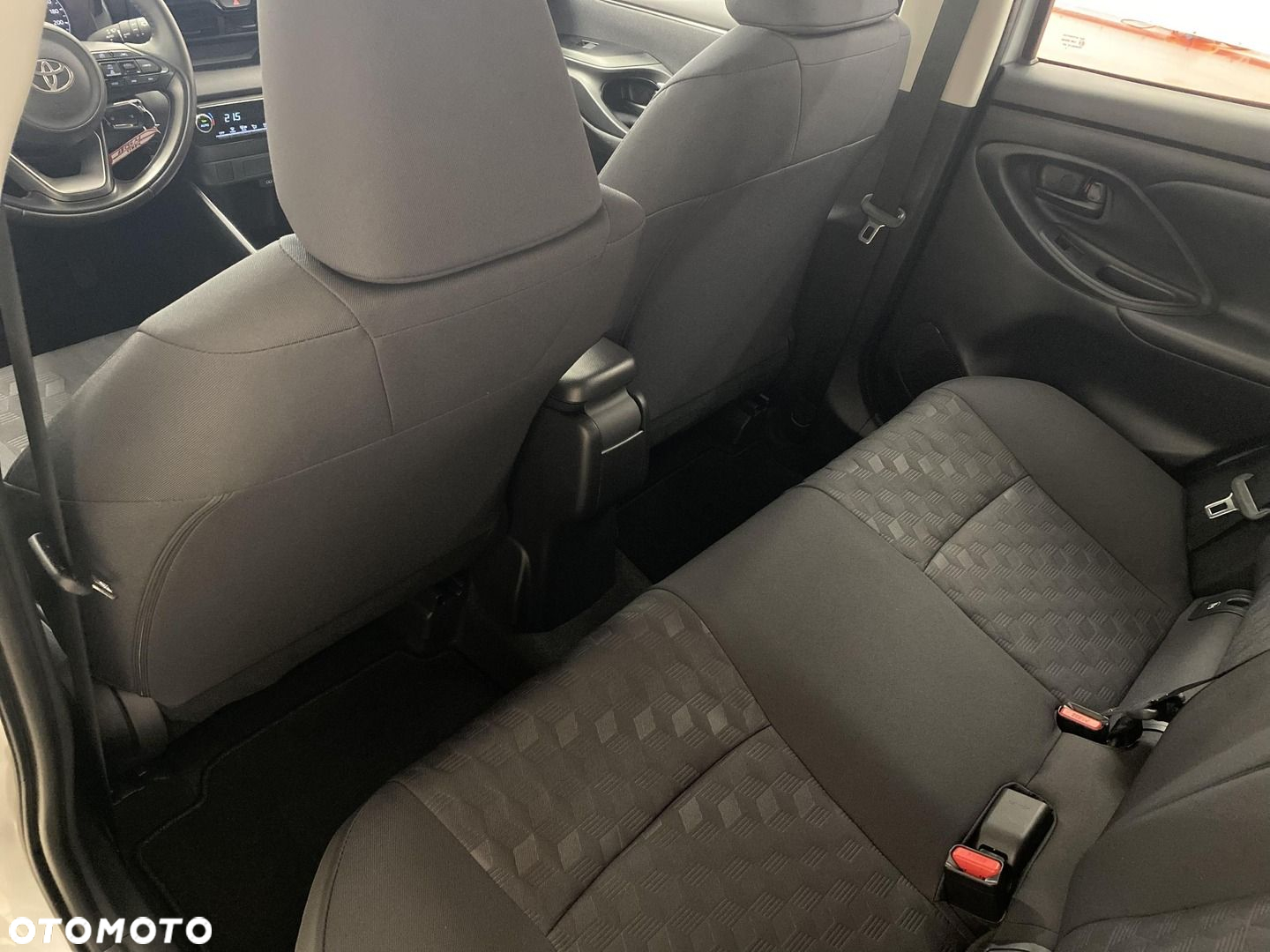 Toyota Yaris Hybrid 1.5 Comfort - 11