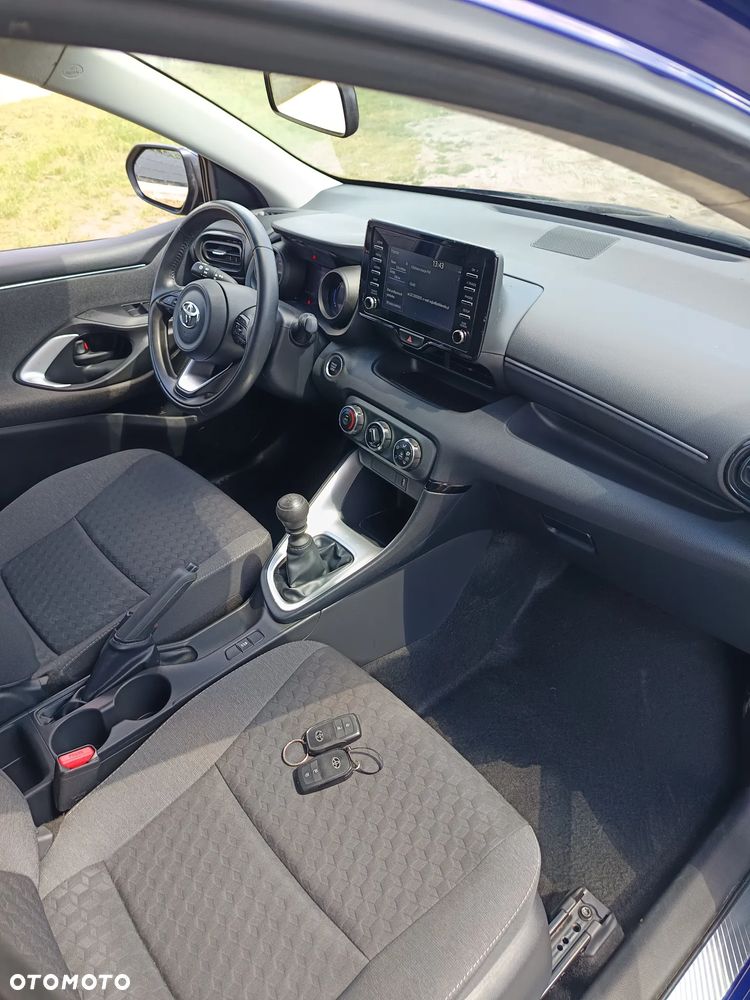 Toyota Yaris - 11