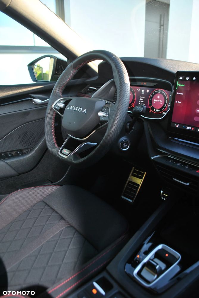 Skoda Octavia 2.0 TSI RS DSG - 32