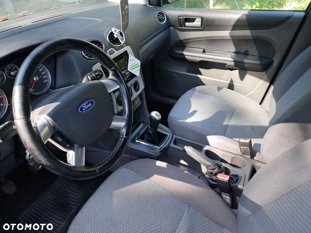 Ford Focus - 11