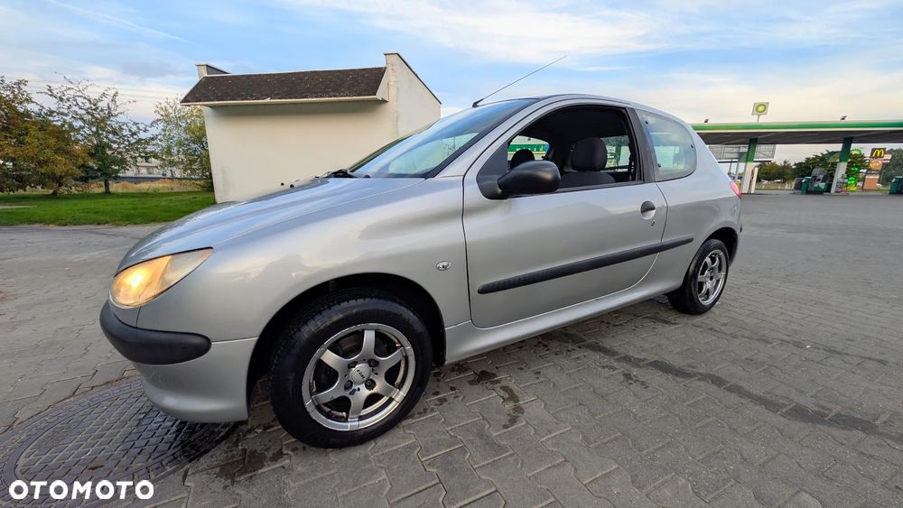 Peugeot 206