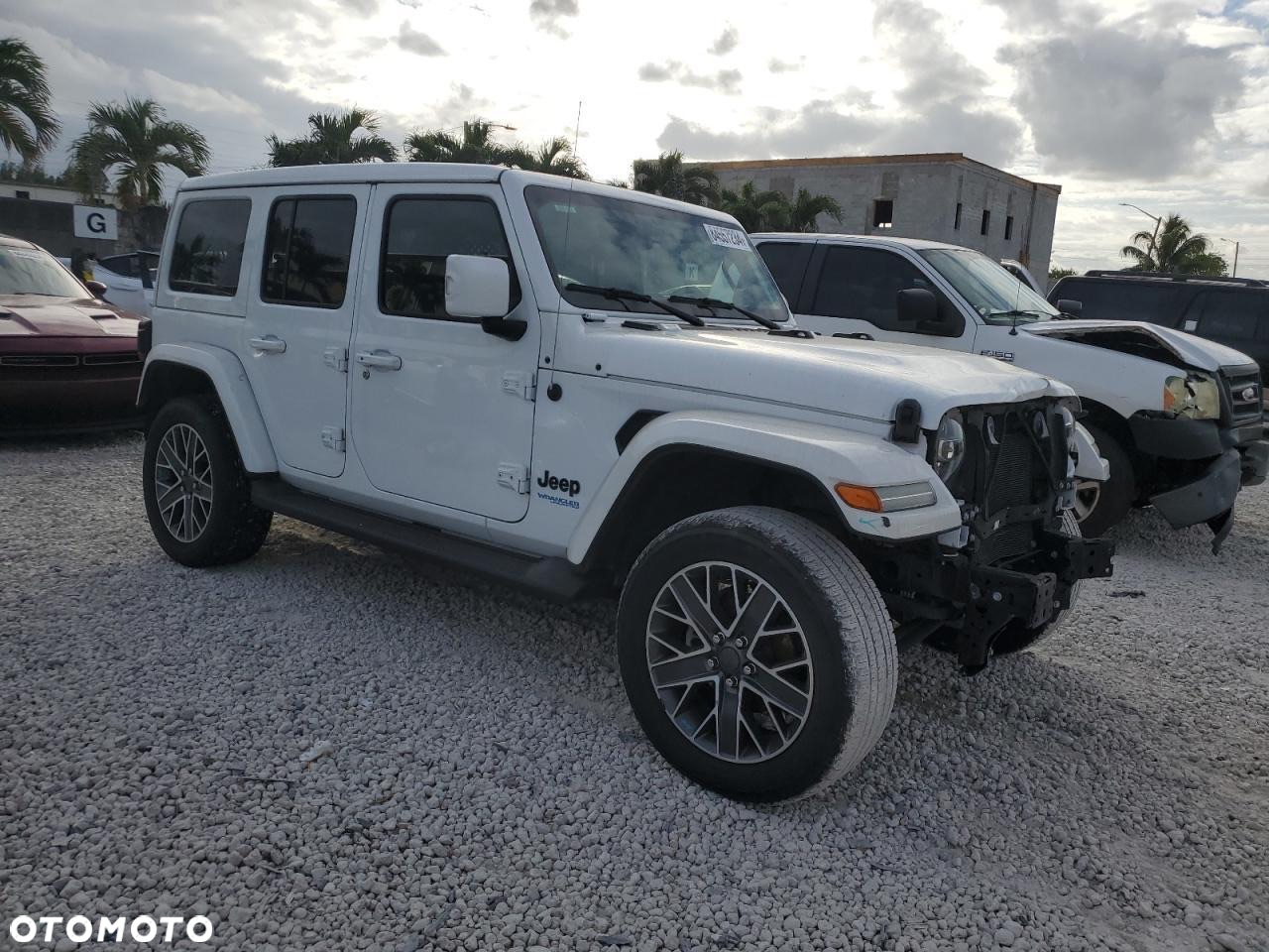 Jeep Wrangler Unlimited 2.0 4xe Plug-In Hybrid Hardtop Sahara - 9