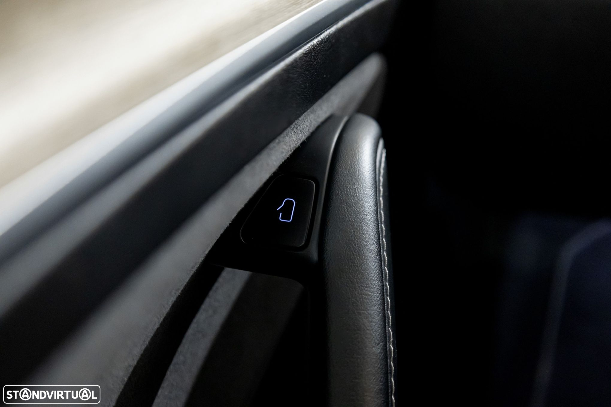 Tesla Model Y Long Range Tração Integral - 11