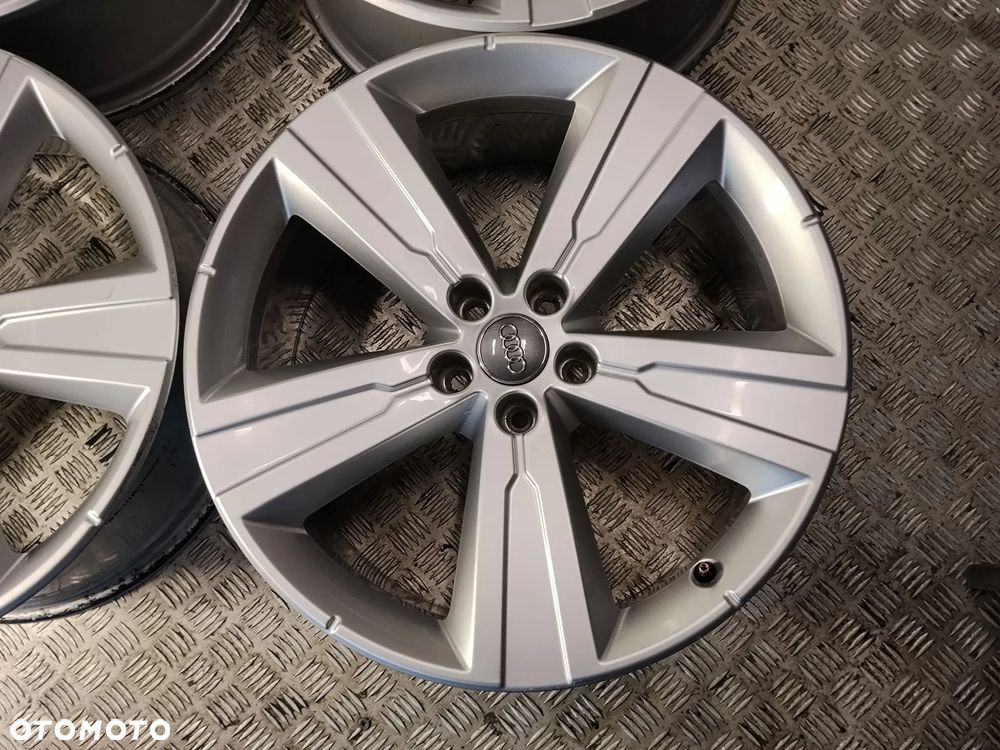 Felgi Audi Q7 SQ7 Q8 Q5 SQ5 A7 A8 8Jx20 et28 5x112 - 4