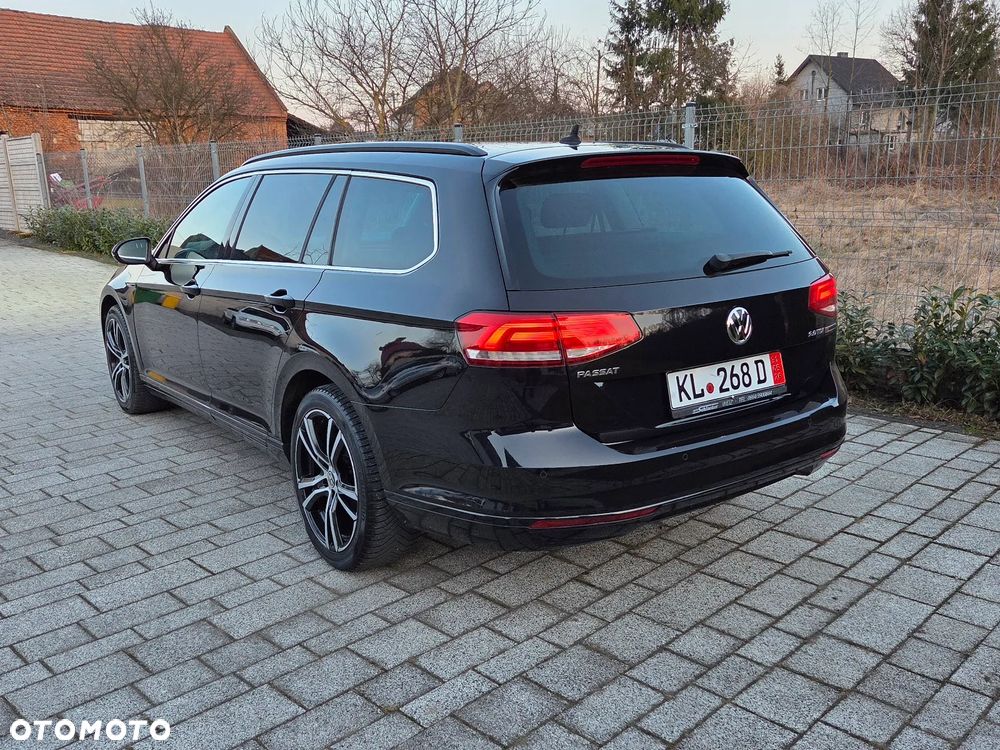 Volkswagen Passat 2.0 TDI SCR (BlueMotion Technology) 4Motion Comfortline - 9