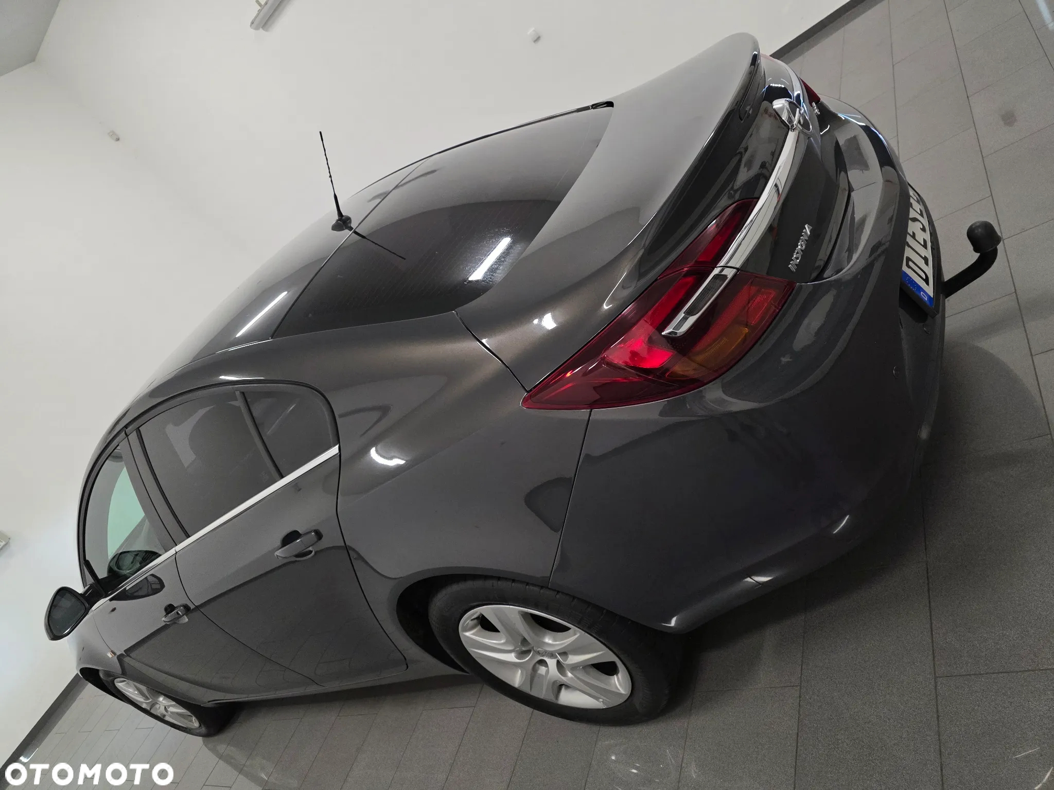 Opel Insignia 2.0 CDTI Design Edition - 33