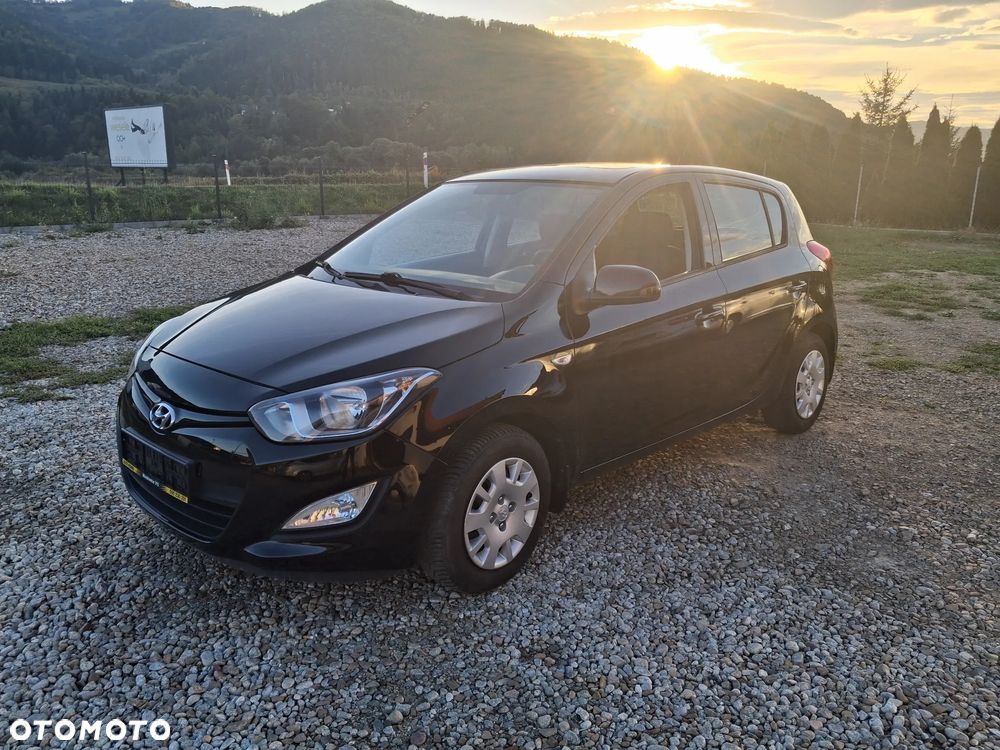 Hyundai i20 1.1 CRDi Star Edition - 1