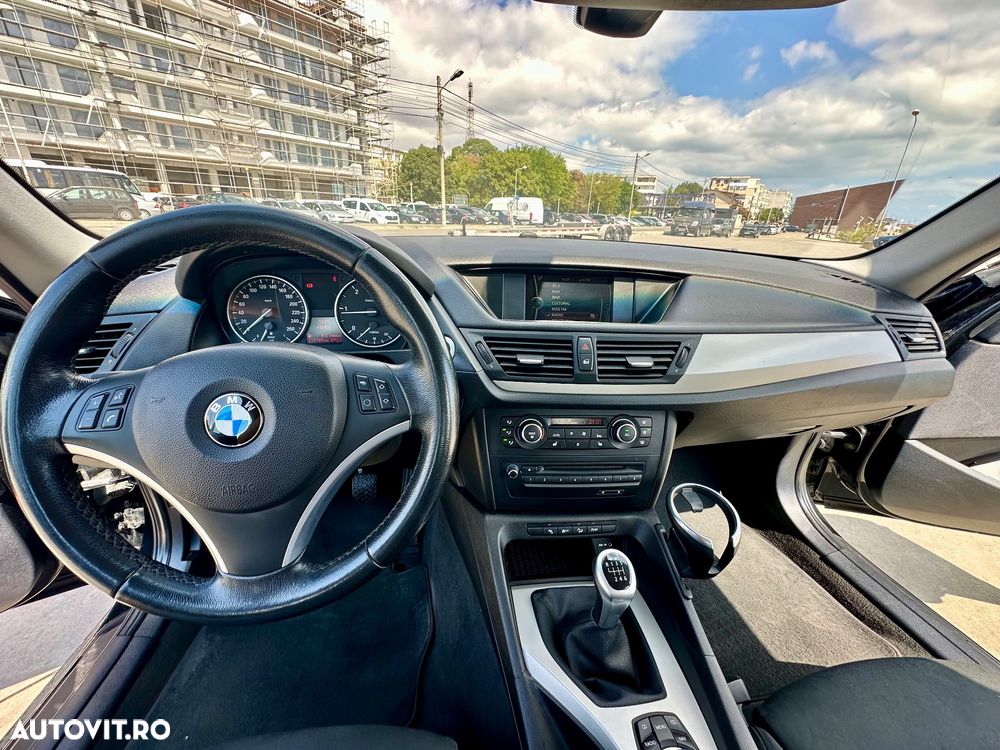 BMW X1 xDrive20d - 10