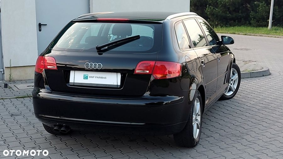 Audi A3 Sportback 2.0 TDI Ambiente - 6