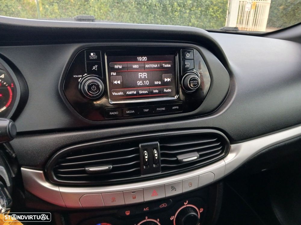 Fiat Tipo 1.3 M-Jet Street - 26