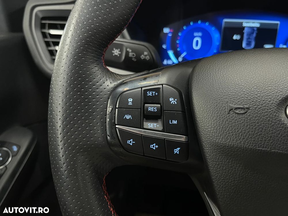 Ford Kuga 2.5 Duratec PHEV ST-LINE - 24