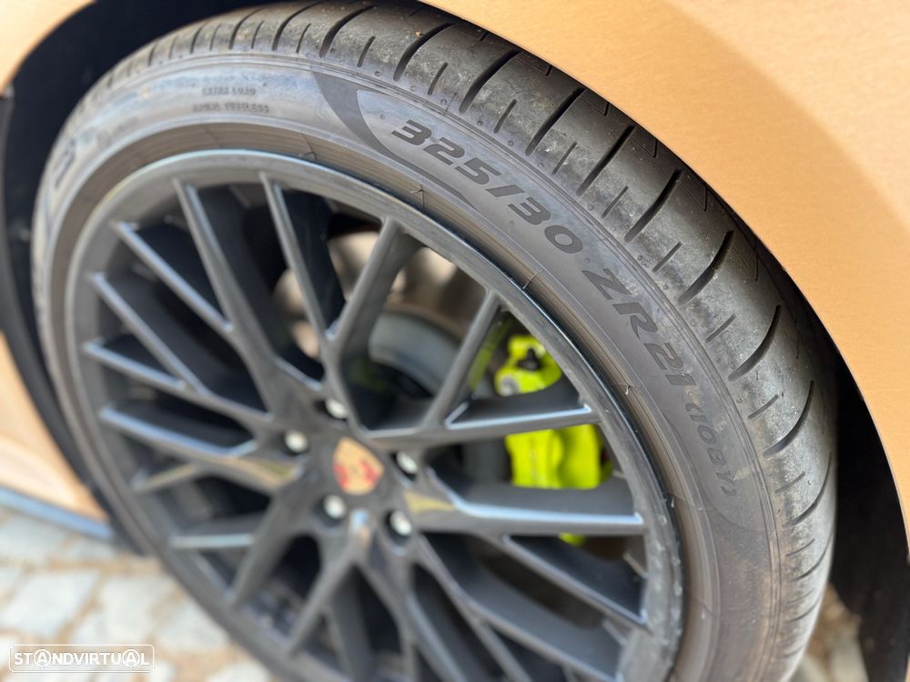 Porsche Panamera 4 E-Hybrid Platinum Edition com PDLS - 12