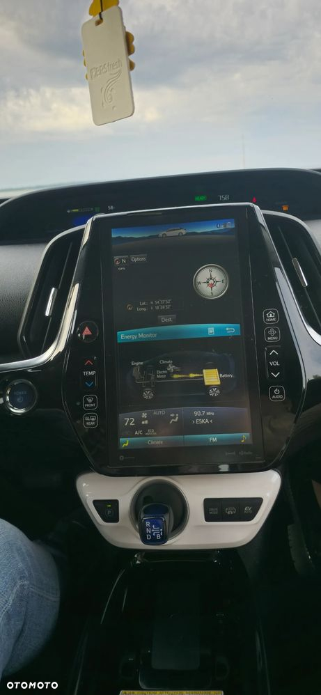 Toyota Prius Plug-in 1.8 Hybrid Executive - 6