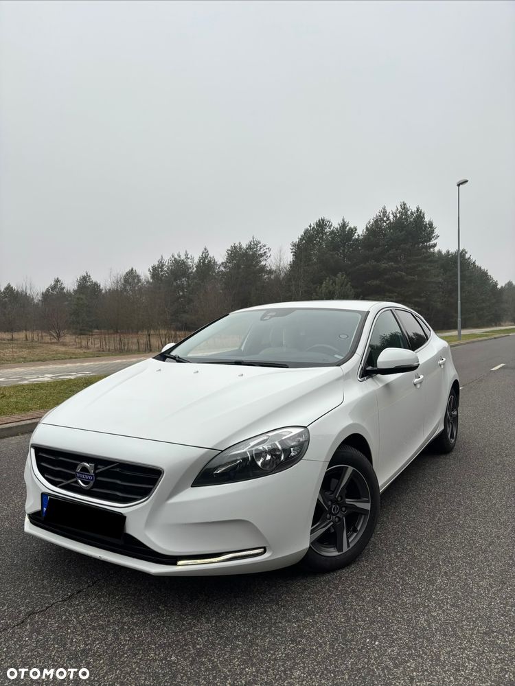 Volvo V40 D2 Momentum - 1