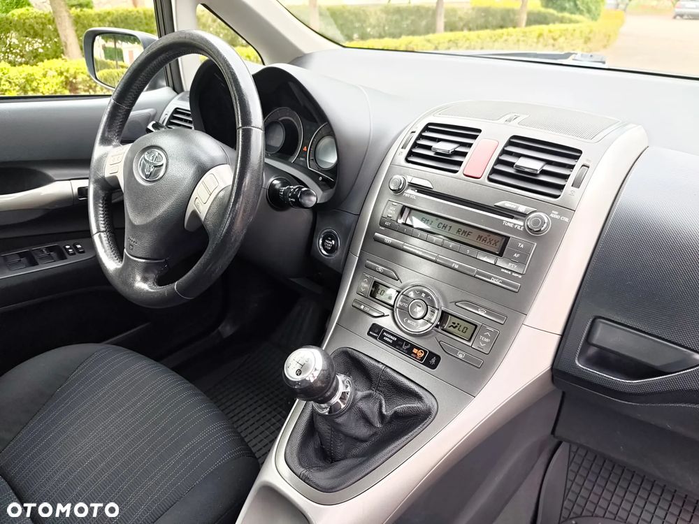 Toyota Auris 1.6 VVT-i Sol - 9