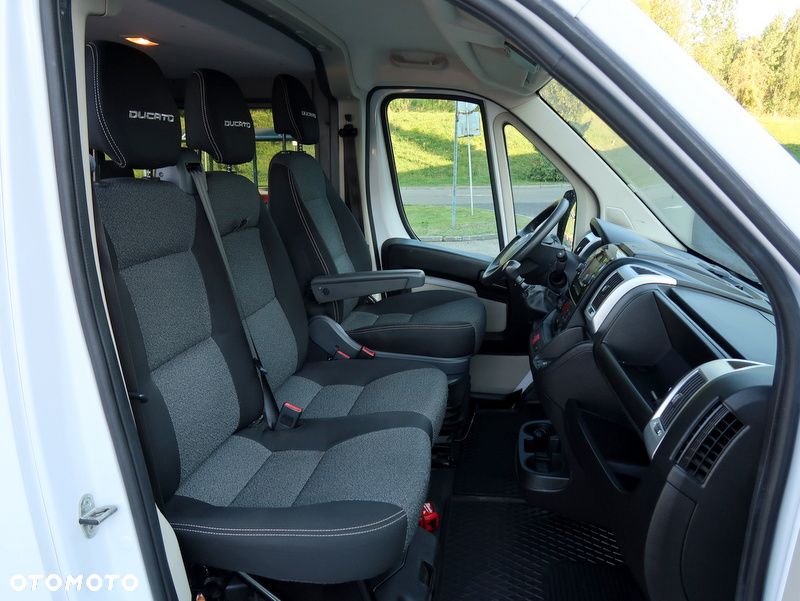 Fiat 2019 Ducato BRYGADÓWKA CARPOL 7 osób MAXI L4H2 180ps, SALON POLSKA , Tylko 112tyś km. Nawigacja, Pompowany fotel, tempomat, klimatronik, ŚLICZNY - 14