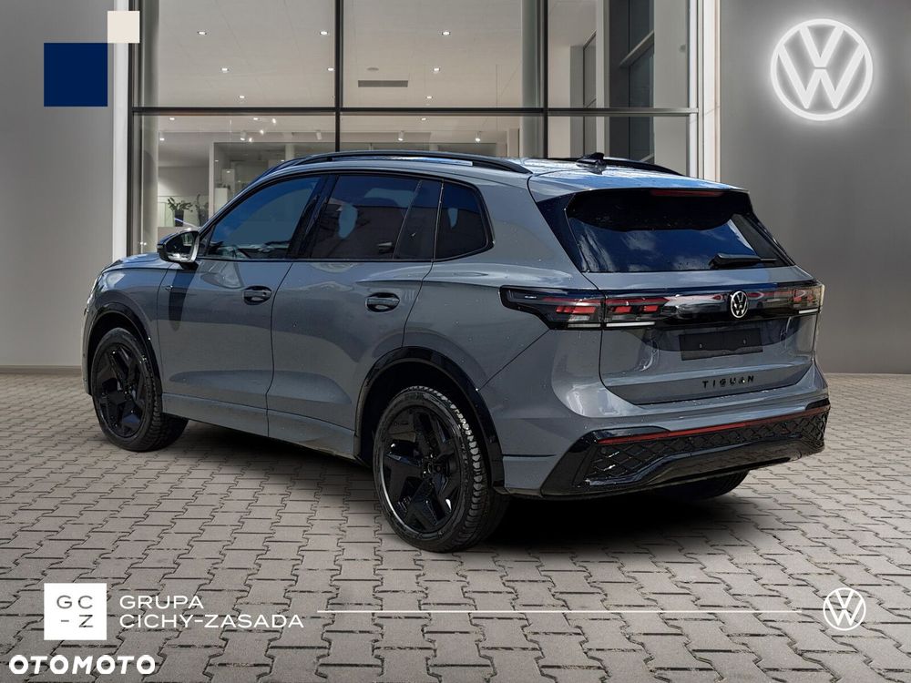 Volkswagen Tiguan - 4