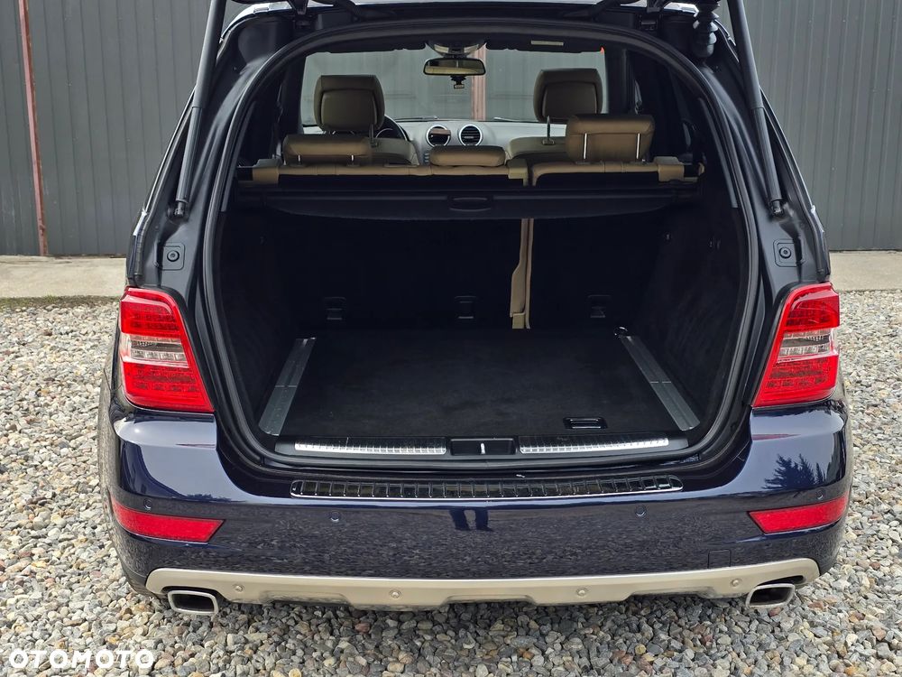 Mercedes-Benz ML 320 CDI 4Matic 7G-TRONIC DPF Edition 10 - 23