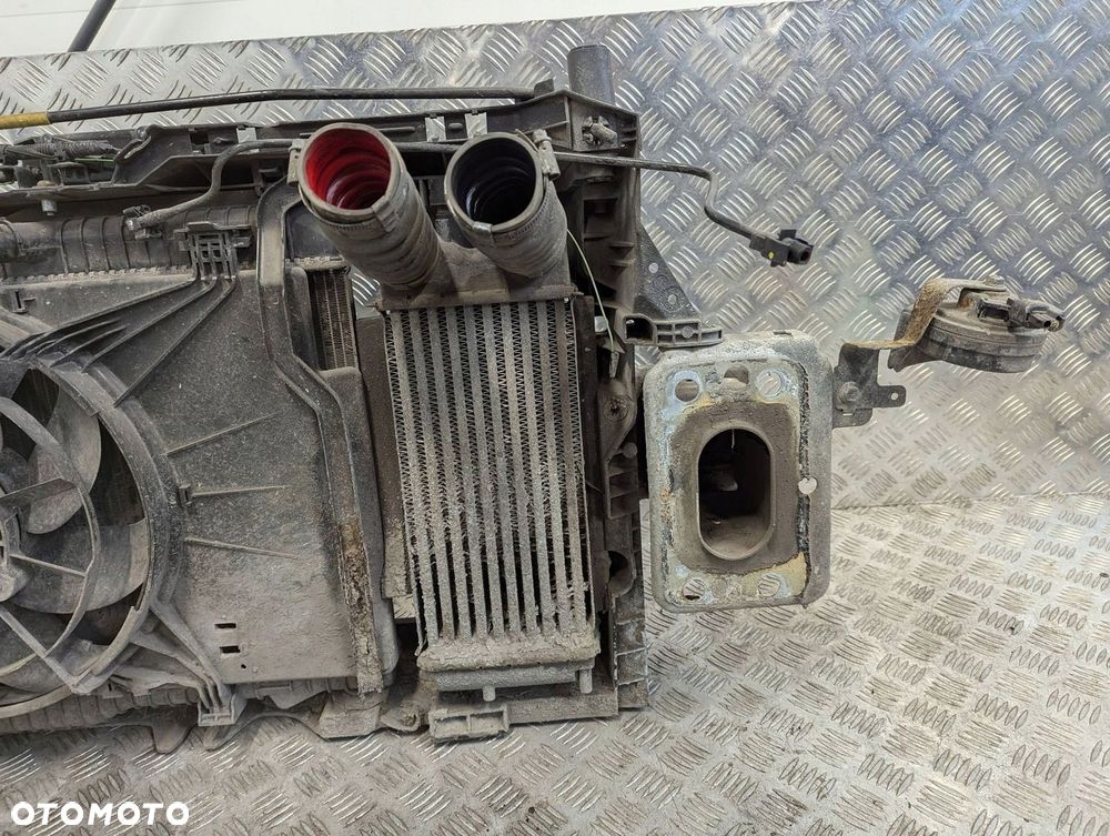 Ford Transit Courier 2014-2018 1.5 TDCI Pas przedni wzmocnienie chłodnice - 12