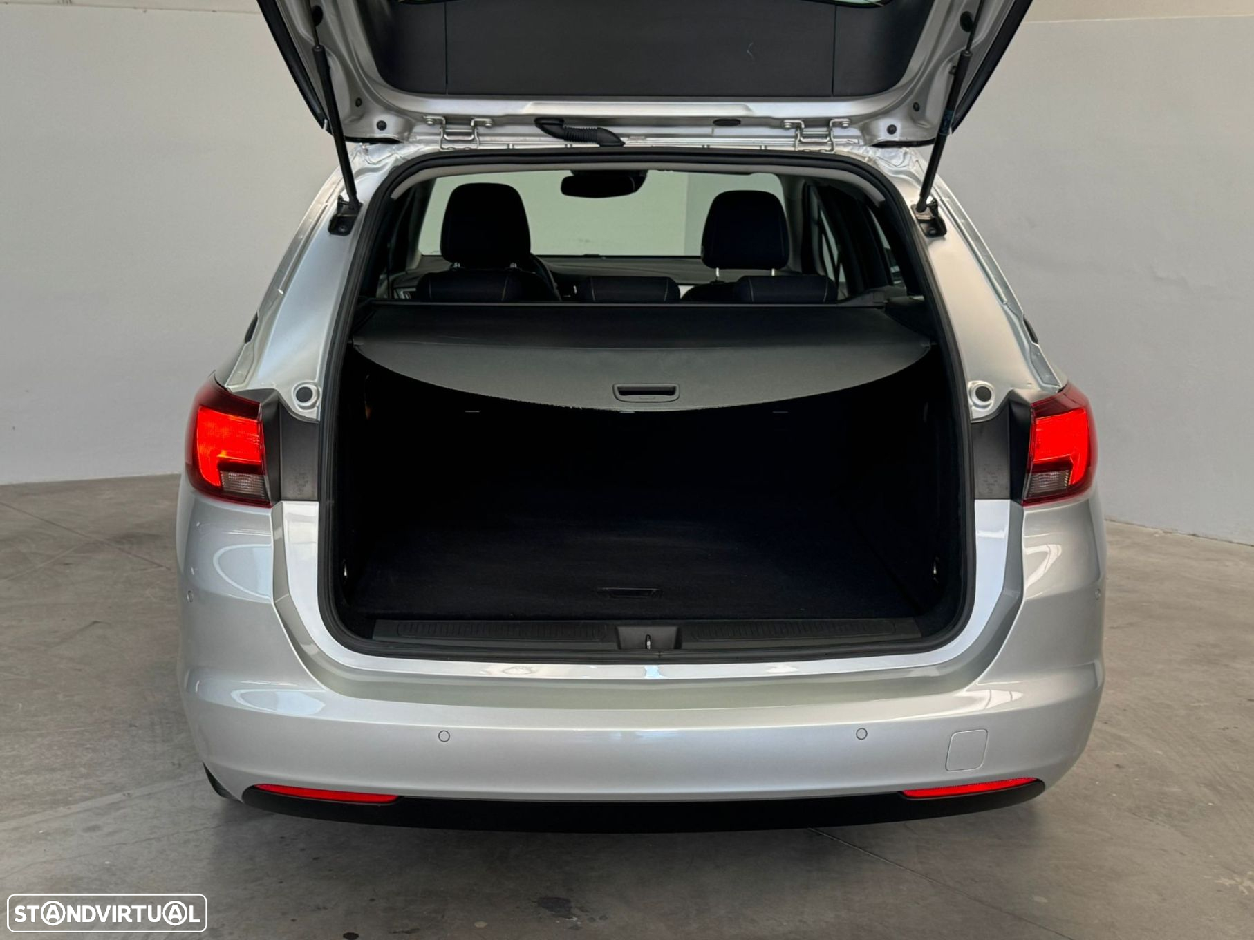 Opel Astra Sports Tourer 1.5 D Design & Tech Aut. S/S - 18