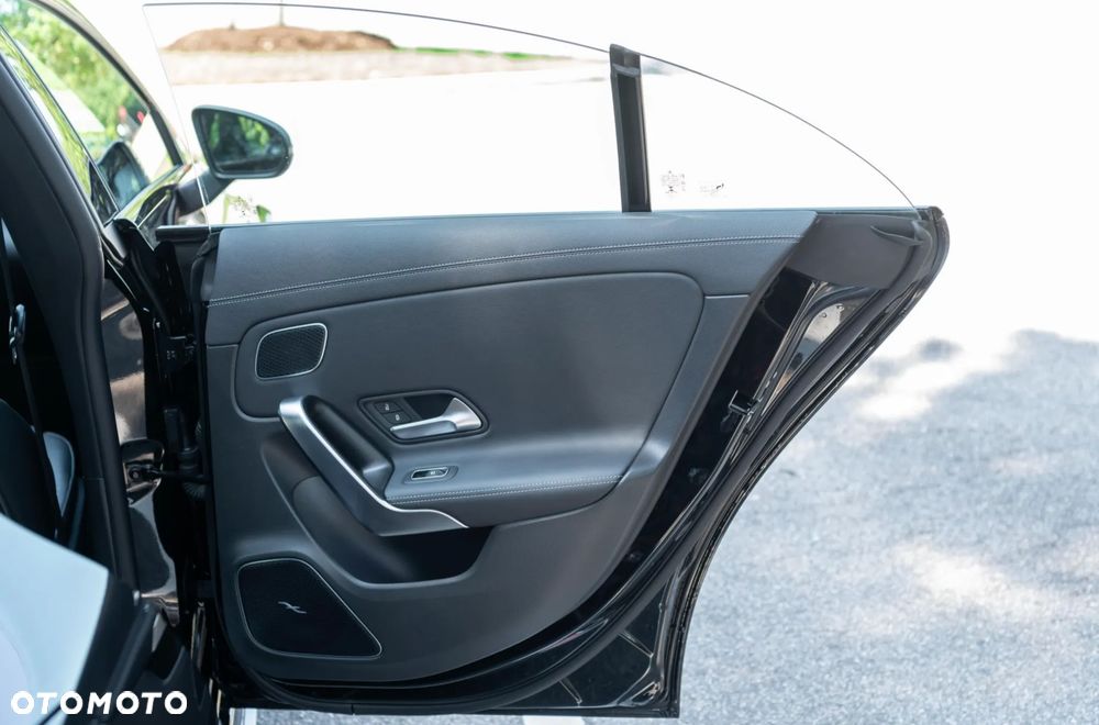 Mercedes-Benz CLA - 39
